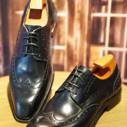 Mogghal | Carpenter - MOGGHAL