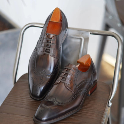 Mogghal | Carpenter - MOGGHAL
